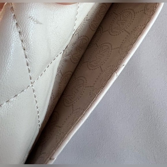 Michael Kors Sloan XL Chain Leather Shoulder Bag Ivory Gold & Wallet - Picture 14 of 16